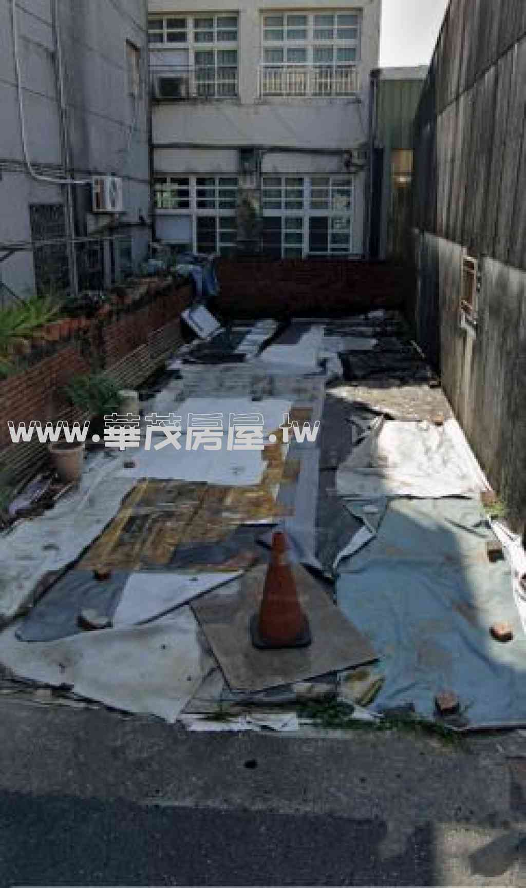 高雄路竹  國小旁17坪建地視意圖